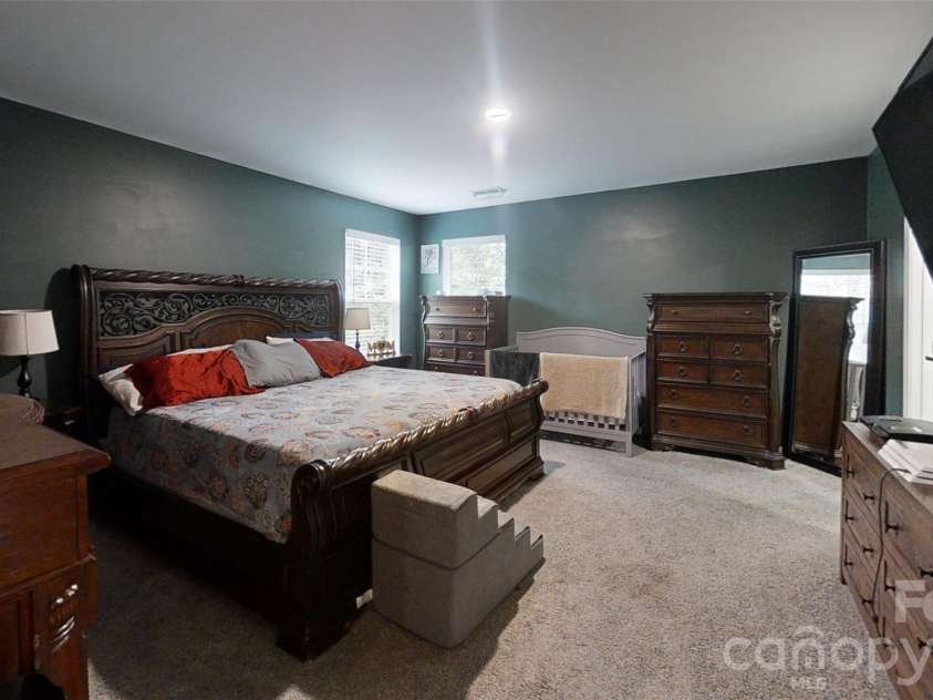 975 General Hoke Drive, Lincolnton, NC 28092.  MLS# CAR4427991, YatesRealty ID 52624. 