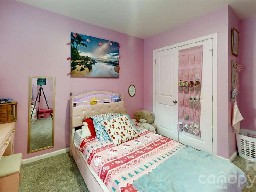 975 General Hoke Drive, Lincolnton, NC 28092.  MLS# CAR4427991, YatesRealty ID 52624. 