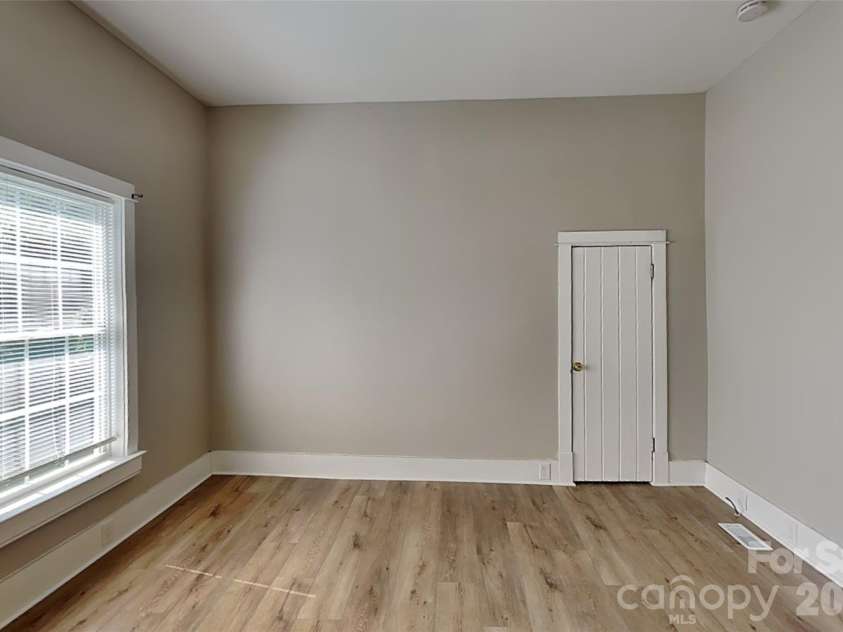 318 Bruce Avenue, Mooresville, NC 28115.  MLS# CAR4428004, YatesRealty ID 52626. 