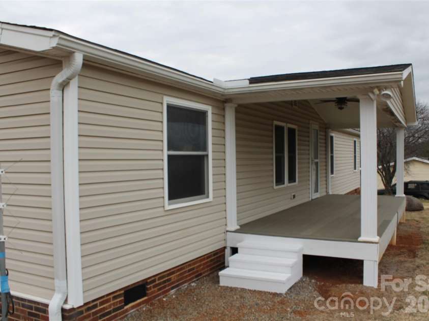 303 Johnson Dairy Road, Mooresville, NC 28115.  MLS# CAR4303306, YatesRealty ID 5263. 