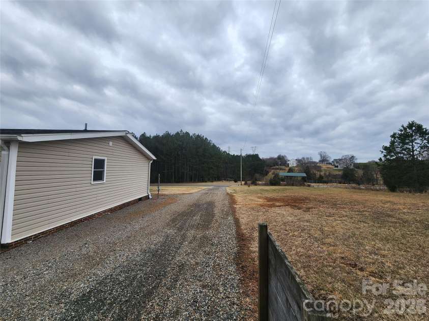 303 Johnson Dairy Road, Mooresville, NC 28115.  MLS# CAR4303306, YatesRealty ID 5263. 