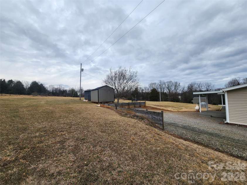 303 Johnson Dairy Road, Mooresville, NC 28115.  MLS# CAR4303306, YatesRealty ID 5263. 