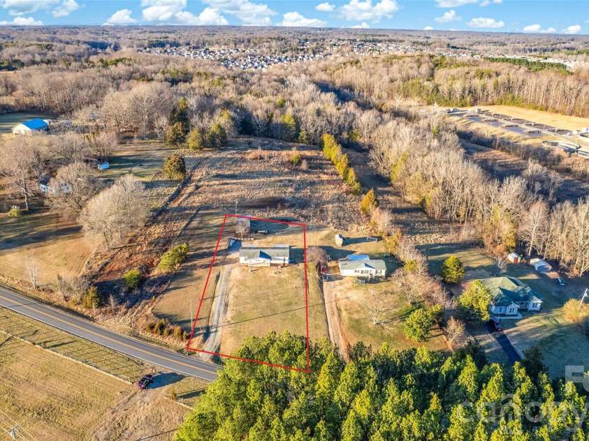 303 Johnson Dairy Road, Mooresville, NC 28115.  MLS# CAR4303306, YatesRealty ID 5263. 