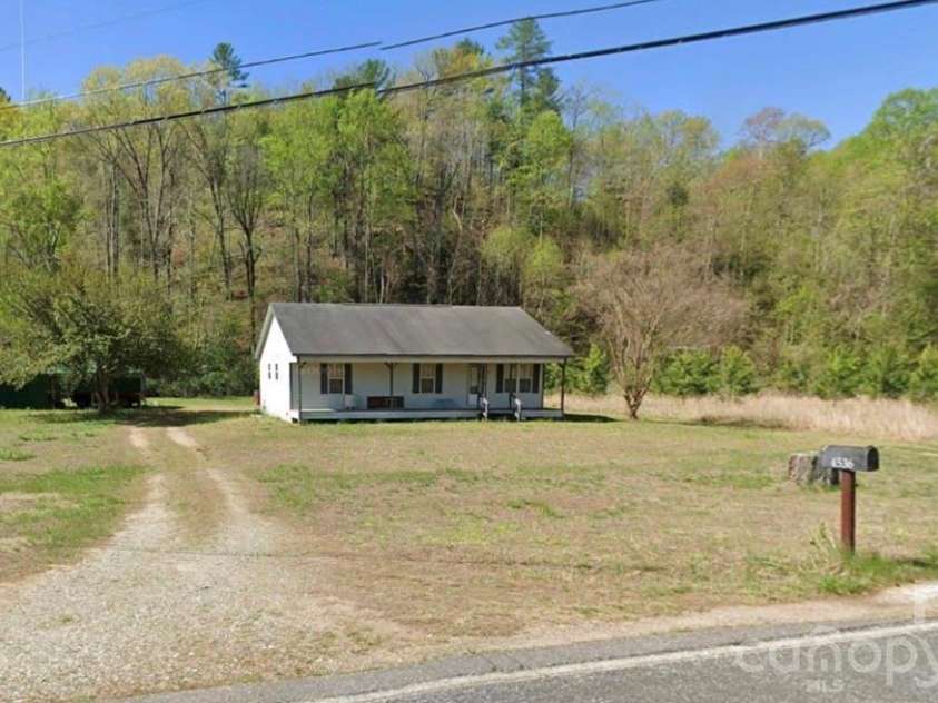 4552 Mountain Park Avenue, Connelly Springs, NC 28612.  MLS# CAR4426695, YatesRealty ID 52634. 