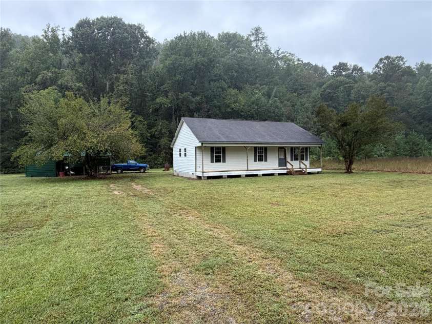 4552 Mountain Park Avenue, Connelly Springs, NC 28612.  MLS# CAR4426695, YatesRealty ID 52634. 