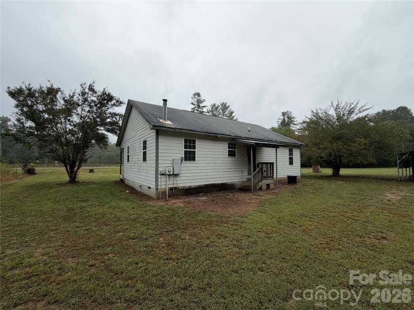 4552 Mountain Park Avenue, Connelly Springs, NC 28612.  MLS# CAR4426695, YatesRealty ID 52634. 