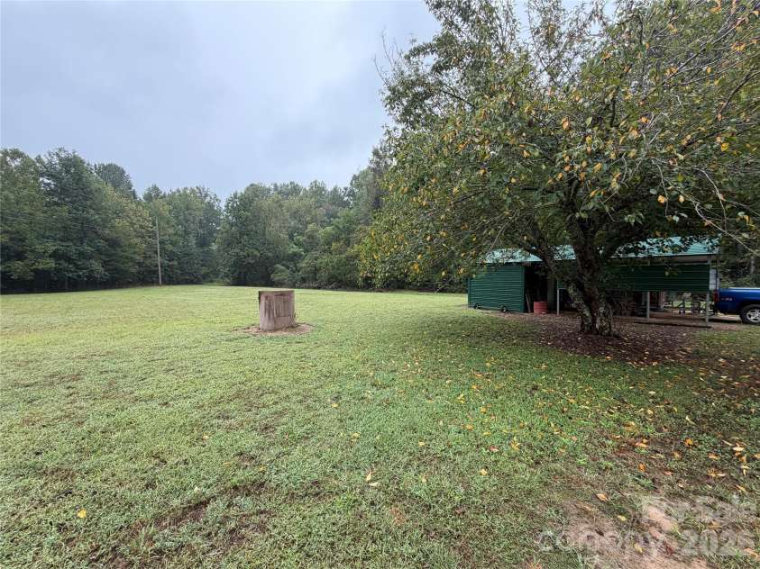 4552 Mountain Park Avenue, Connelly Springs, NC 28612.  MLS# CAR4426695, YatesRealty ID 52634. 