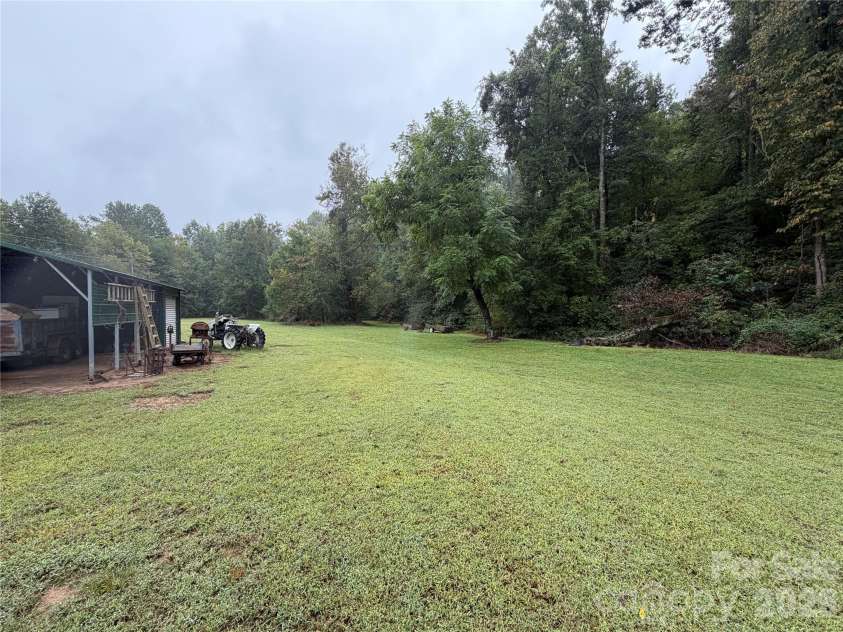 4552 Mountain Park Avenue, Connelly Springs, NC 28612.  MLS# CAR4426695, YatesRealty ID 52634. 