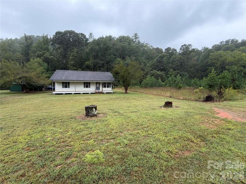4552 Mountain Park Avenue, Connelly Springs, NC 28612.  MLS# CAR4426695, YatesRealty ID 52634. 