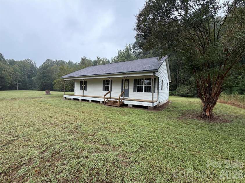4552 Mountain Park Avenue, Connelly Springs, NC 28612.  MLS# CAR4426695, YatesRealty ID 52634. 