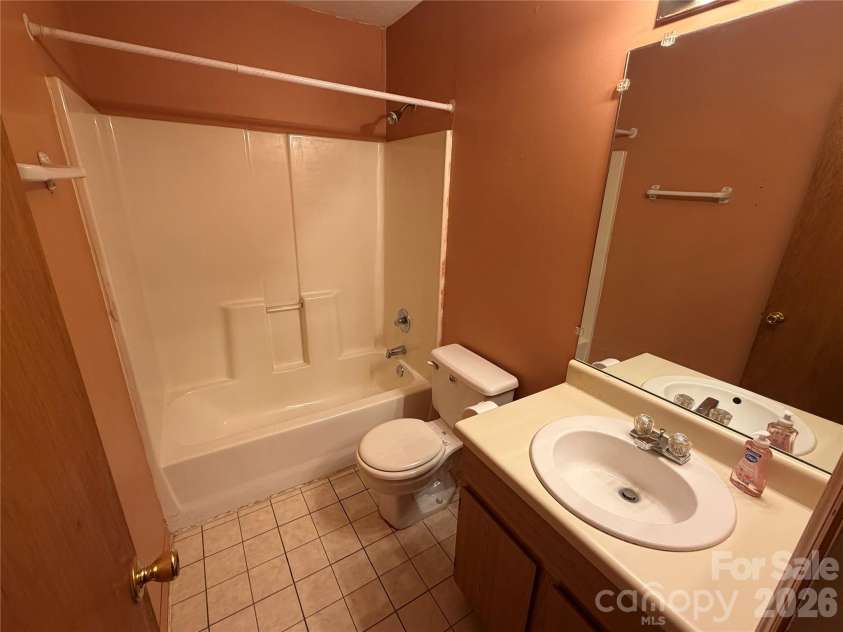 4552 Mountain Park Avenue, Connelly Springs, NC 28612.  MLS# CAR4426695, YatesRealty ID 52634. 