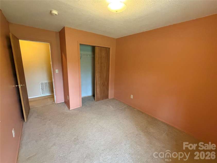 4552 Mountain Park Avenue, Connelly Springs, NC 28612.  MLS# CAR4426695, YatesRealty ID 52634. 