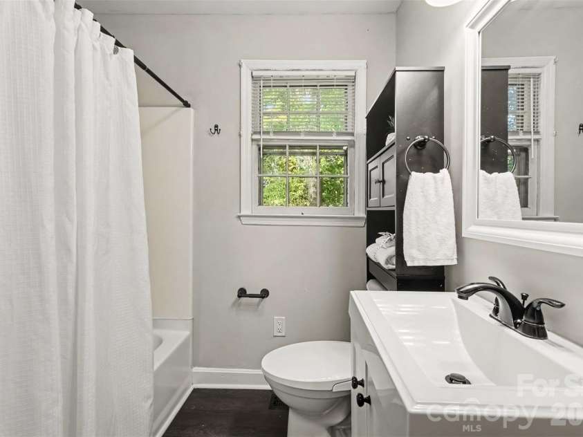 502 Plantation Road, Lancaster, SC 29720.  MLS# CAR4426639, YatesRealty ID 52636. Start fresh here: full bath with tub and daylight