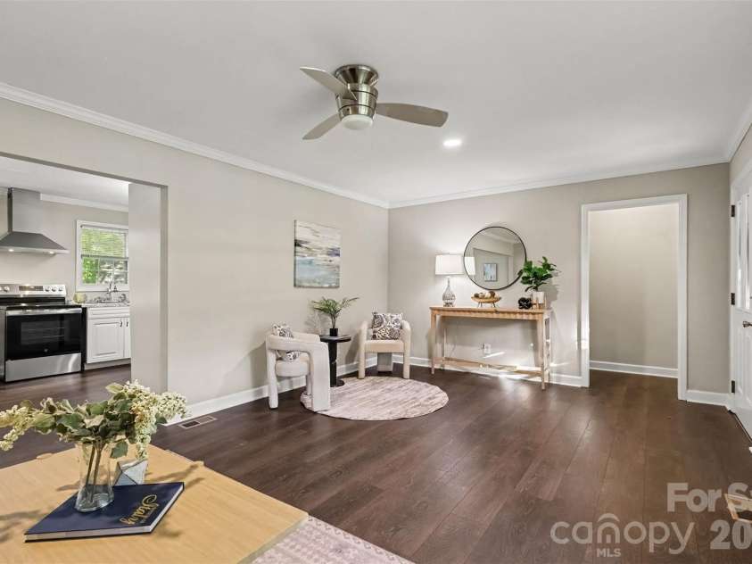 502 Plantation Road, Lancaster, SC 29720.  MLS# CAR4426639, YatesRealty ID 52636. This is flexibility!
