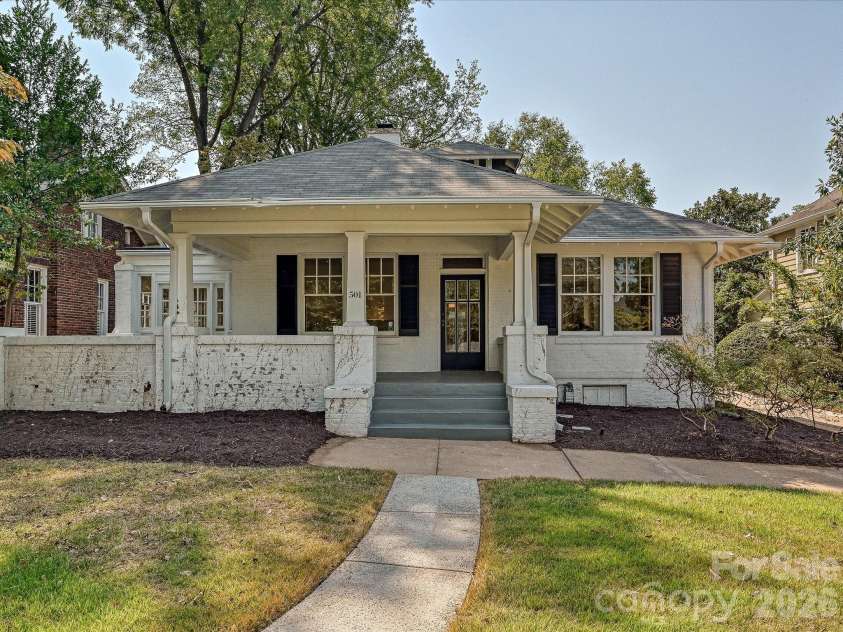 501 Hermitage Court, Charlotte, NC 28207.  MLS# CAR4426702, YatesRealty ID 52637. 