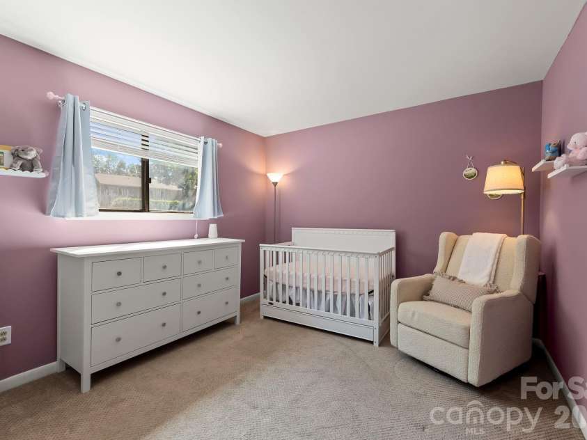 3284 Heathstead Place, Charlotte, NC 28210.  MLS# CAR4426696, YatesRealty ID 52638. 