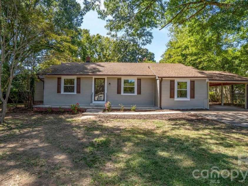 78 Stonecrest Circle, Concord, NC 28027.  MLS# CAR4426598, YatesRealty ID 52640. 