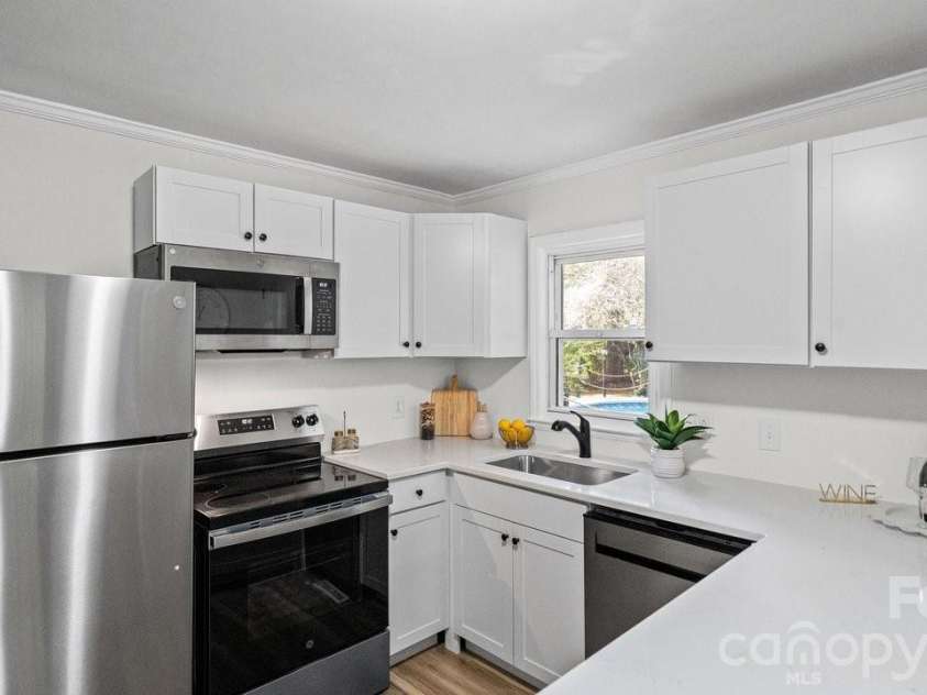 78 Stonecrest Circle, Concord, NC 28027.  MLS# CAR4426598, YatesRealty ID 52640. 