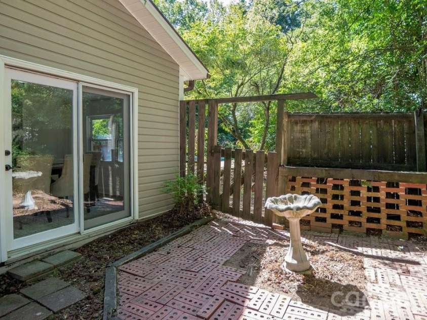 78 Stonecrest Circle, Concord, NC 28027.  MLS# CAR4426598, YatesRealty ID 52640. 