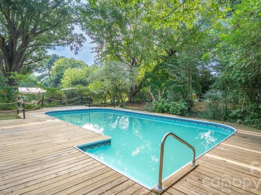 78 Stonecrest Circle, Concord, NC 28027.  MLS# CAR4426598, YatesRealty ID 52640. 