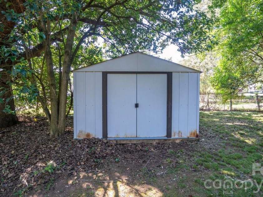 78 Stonecrest Circle, Concord, NC 28027.  MLS# CAR4426598, YatesRealty ID 52640. 
