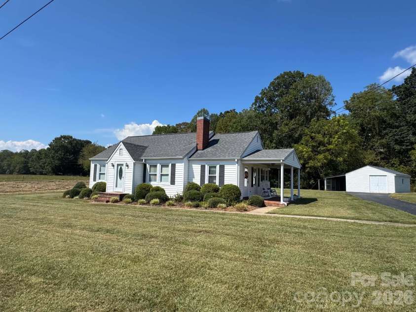 2709 Murray Road, State Road, NC 28676.  MLS# CAR4425634, YatesRealty ID 52644. 