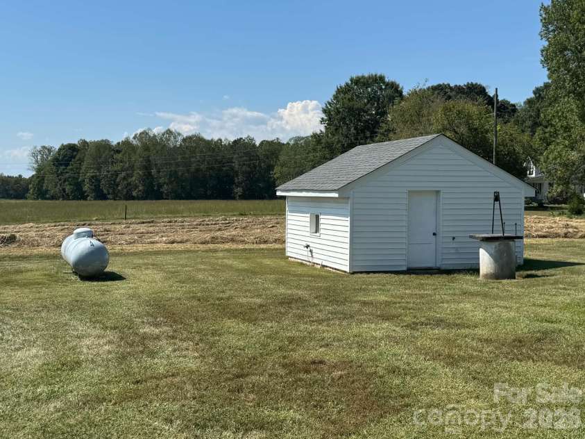 2709 Murray Road, State Road, NC 28676.  MLS# CAR4425634, YatesRealty ID 52644. 
