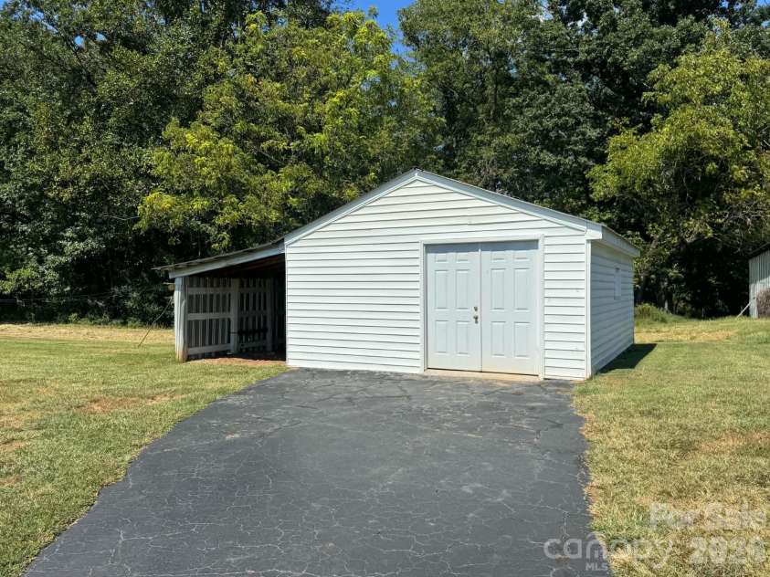 2709 Murray Road, State Road, NC 28676.  MLS# CAR4425634, YatesRealty ID 52644. 