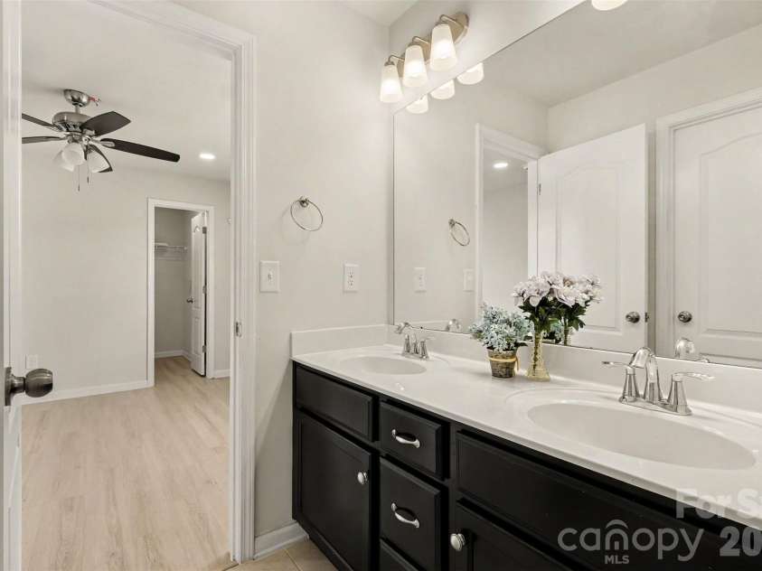 14010 Bordley Place, Huntersville, NC 28078.  MLS# CAR4425503, YatesRealty ID 52646. 