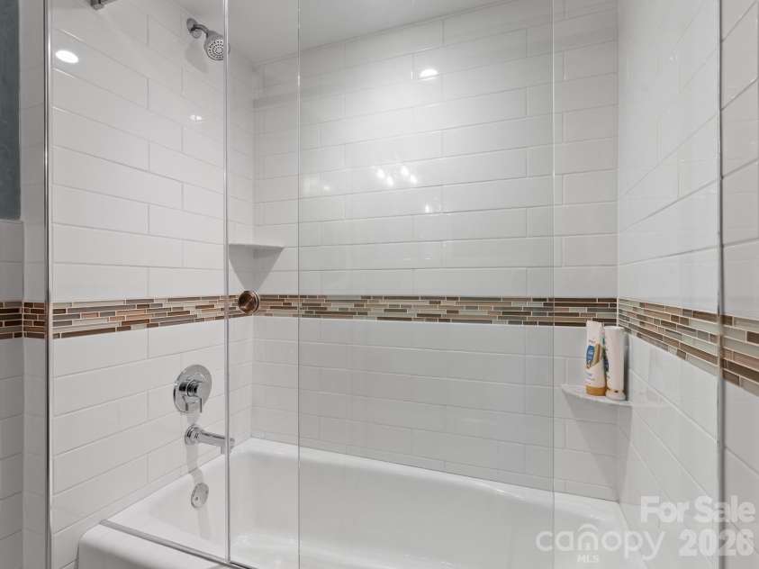 6320 NC Hwy 108 Highway, Mill Spring, NC 28756.  MLS# CAR4425892, YatesRealty ID 52647. Full Guest Bathroom #3
