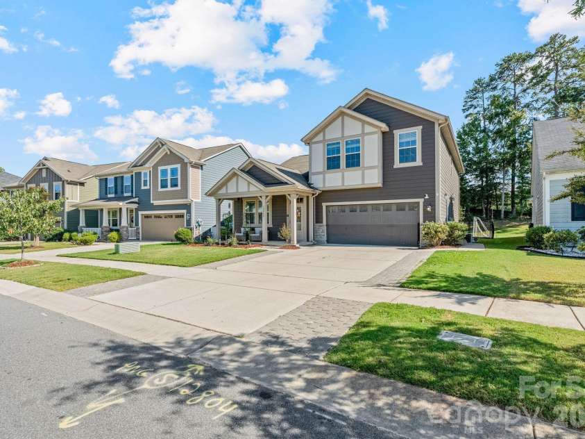 12804 Heath Grove Drive, Huntersville, NC 28078.  MLS# CAR4426012, YatesRealty ID 52648. 