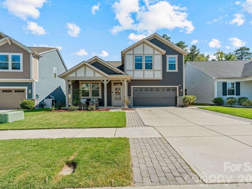 12804 Heath Grove Drive, Huntersville, NC 28078.  MLS# CAR4426012, YatesRealty ID 52648. 