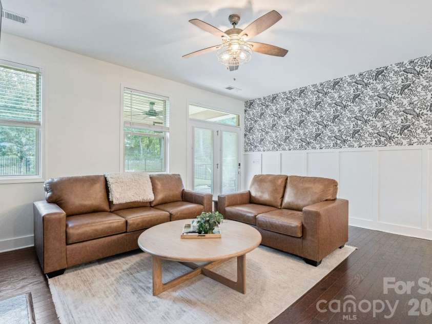 12804 Heath Grove Drive, Huntersville, NC 28078.  MLS# CAR4426012, YatesRealty ID 52648. 