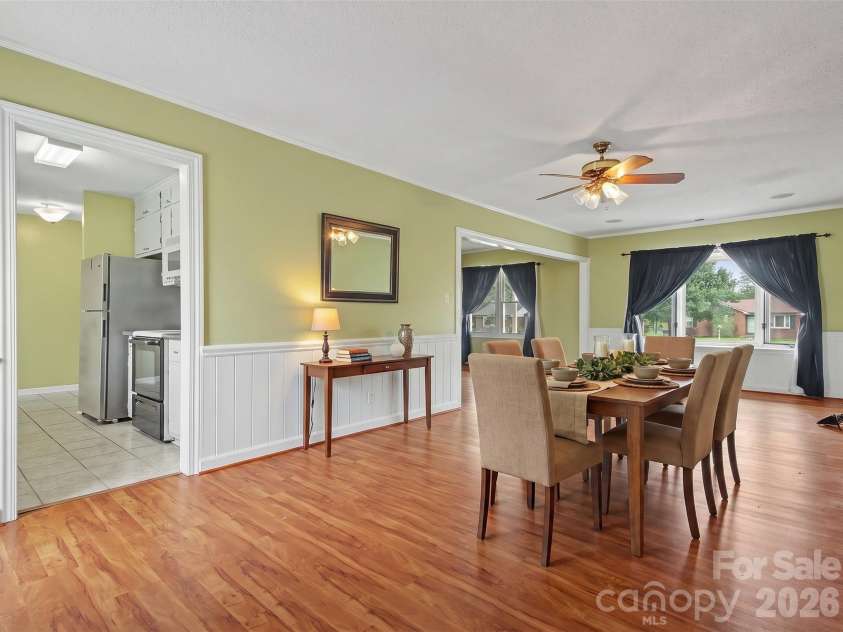 155 Park Villa Road, Salisbury, NC 28146.  MLS# CAR4397860, YatesRealty ID 5265. AI Dining