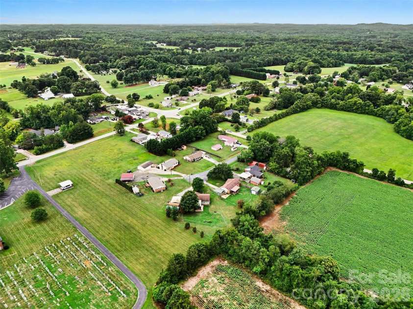 155 Park Villa Road, Salisbury, NC 28146.  MLS# CAR4397860, YatesRealty ID 5265. Beautiful country setting