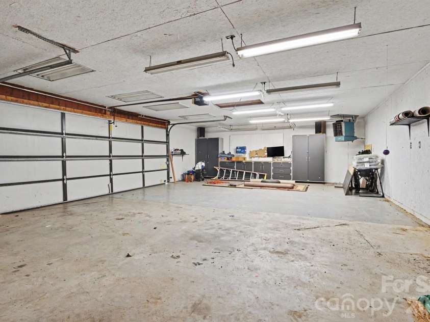 155 Park Villa Road, Salisbury, NC 28146.  MLS# CAR4397860, YatesRealty ID 5265. Heated workshop / garage