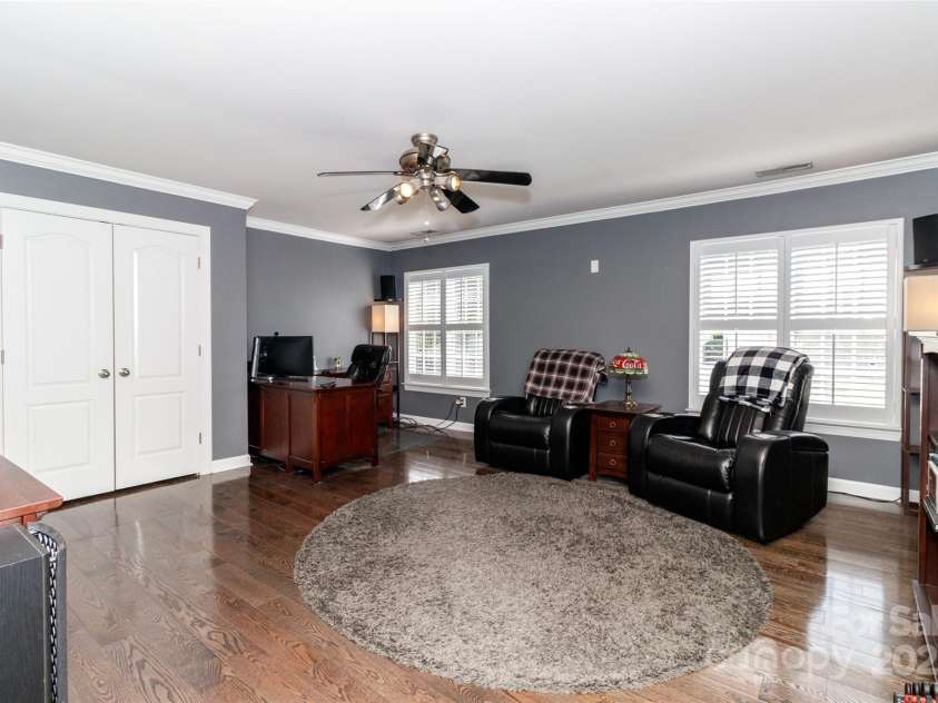 706 Springwood Drive, Waxhaw, NC 28173.  MLS# CAR4240663, YatesRealty ID 5265. Nice closet storage