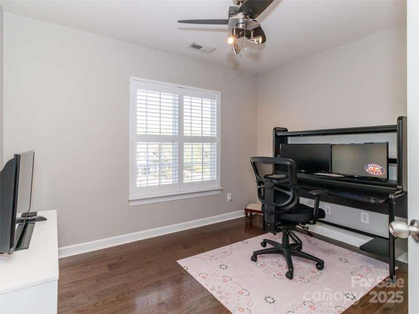 706 Springwood Drive, Waxhaw, NC 28173.  MLS# CAR4240663, YatesRealty ID 5265. Secondary bedroom upstairs