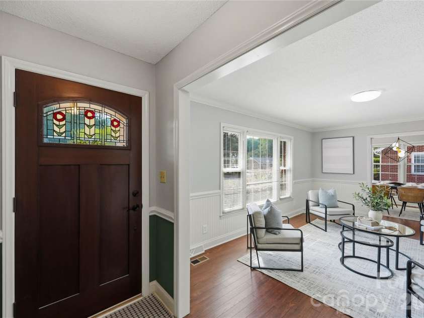 3007 Plentywood Drive, Matthews, NC 28105.  MLS# CAR4425834, YatesRealty ID 52650. Entryway