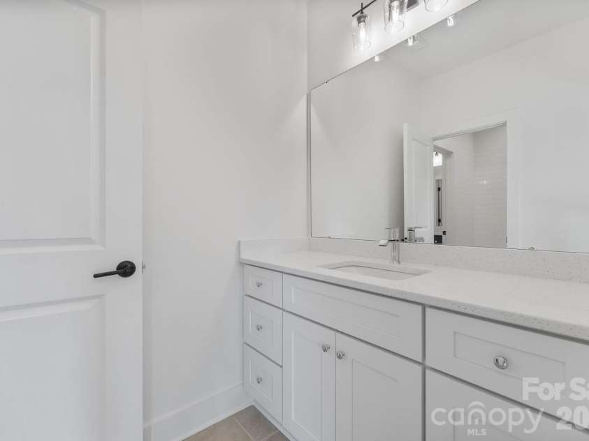 80 42nd Avenue Drive, Hickory, NC 28601.  MLS# CAR4426123, YatesRealty ID 52651. 