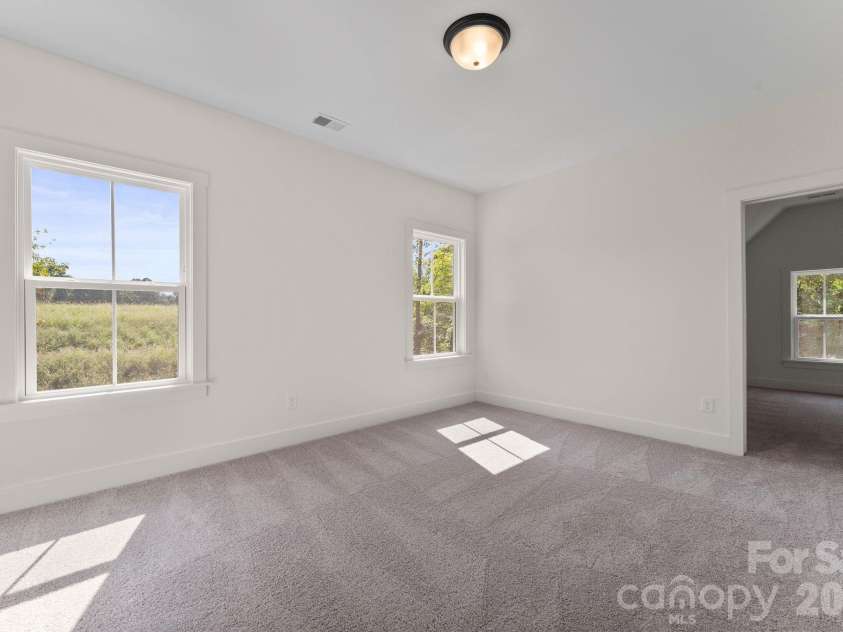 80 42nd Avenue Drive, Hickory, NC 28601.  MLS# CAR4426123, YatesRealty ID 52651. 
