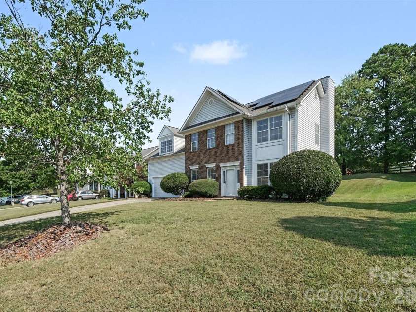 11850 Old Timber Road, Charlotte, NC 28269.  MLS# CAR4426491, YatesRealty ID 52654. 