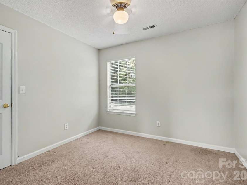 11850 Old Timber Road, Charlotte, NC 28269.  MLS# CAR4426491, YatesRealty ID 52654. 