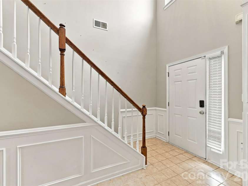 915 Rocky Meadows Lane, Concord, NC 28025.  MLS# CAR4426553, YatesRealty ID 52656. 