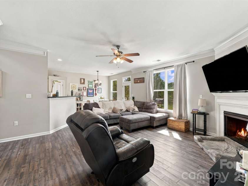 915 Rocky Meadows Lane, Concord, NC 28025.  MLS# CAR4426553, YatesRealty ID 52656. 
