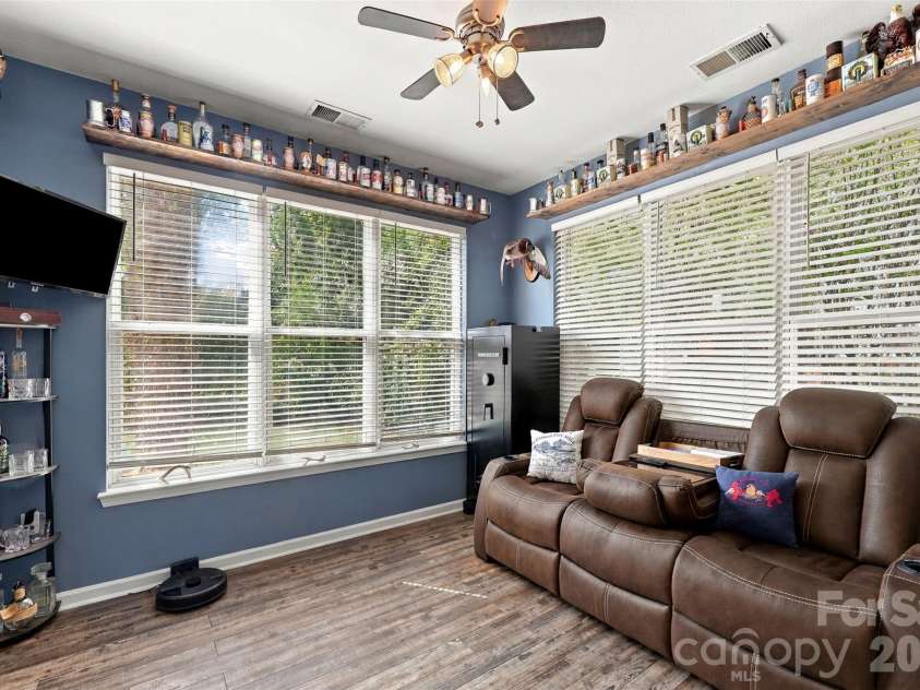 915 Rocky Meadows Lane, Concord, NC 28025.  MLS# CAR4426553, YatesRealty ID 52656. 