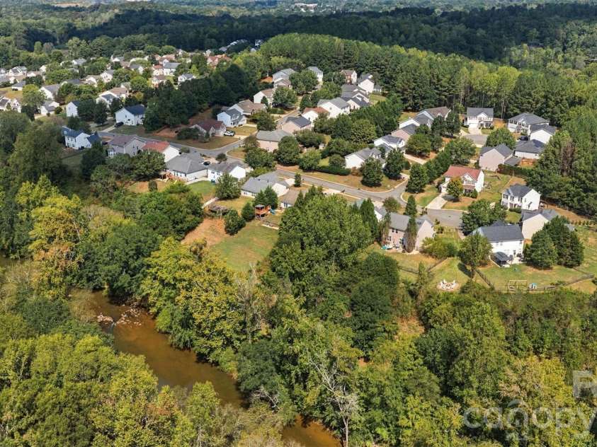 915 Rocky Meadows Lane, Concord, NC 28025.  MLS# CAR4426553, YatesRealty ID 52656. 