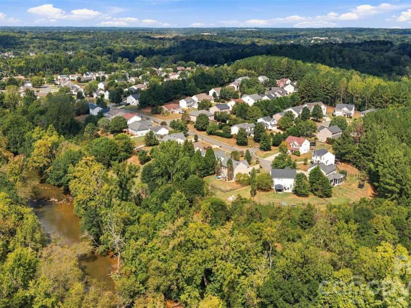 915 Rocky Meadows Lane, Concord, NC 28025.  MLS# CAR4426553, YatesRealty ID 52656. 