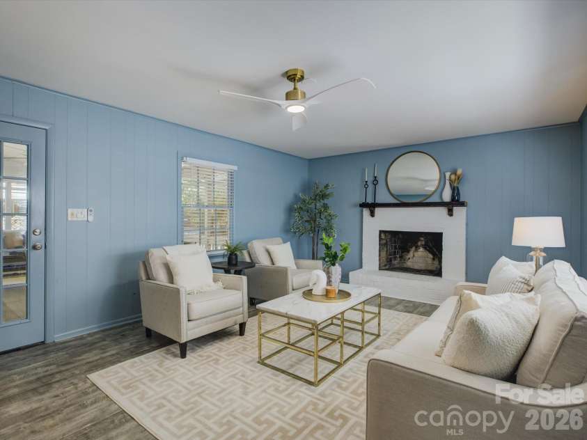 5217 Londonderry Road, Charlotte, NC 28210.  MLS# CAR4426542, YatesRealty ID 52658. 