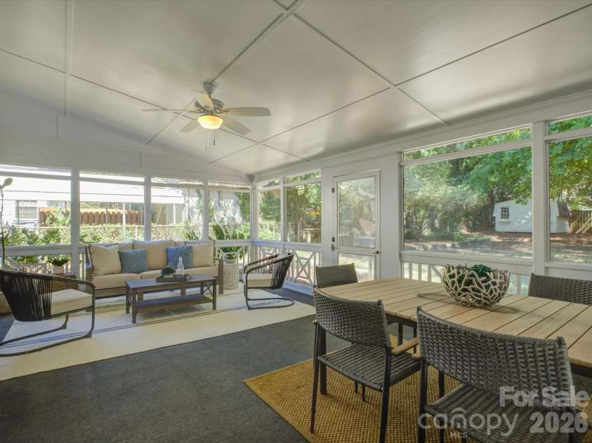 5217 Londonderry Road, Charlotte, NC 28210.  MLS# CAR4426542, YatesRealty ID 52658. 